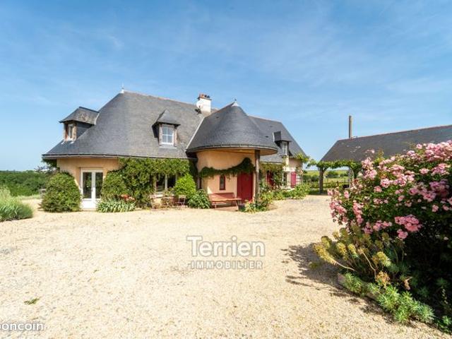 Propriété 7 pièces 200 m²