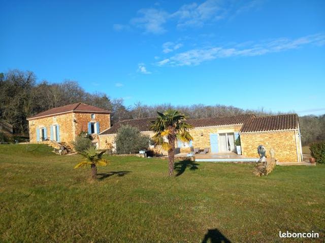 Propriété 7 pièces 200 m²