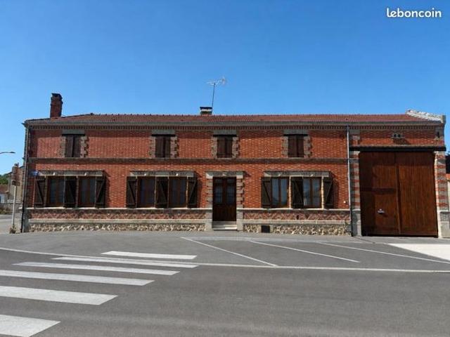 Propriété 7 pièces 200 m²
