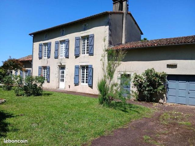 Propriété 7 pièces 200 m²