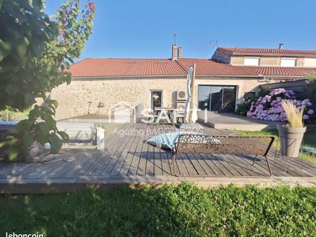 Propriété 7 pièces 200 m²