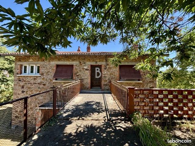 Propriété 7 pièces 200 m²