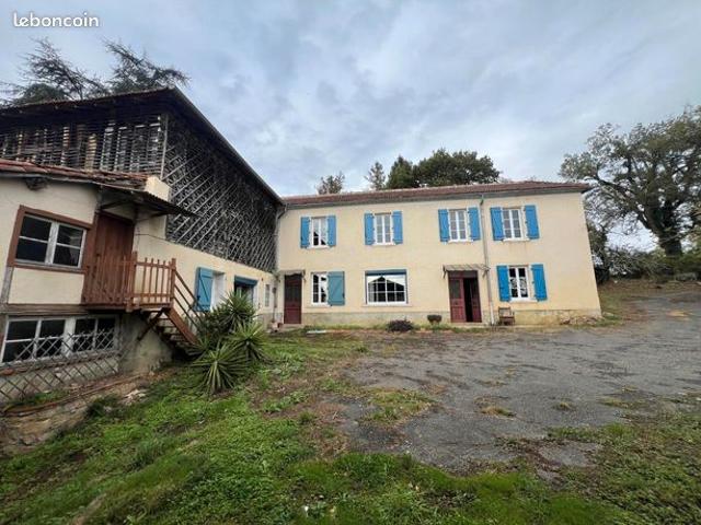 Propriété 7 pièces 202 m²