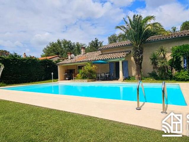 Propriété 7 pièces 202 m²