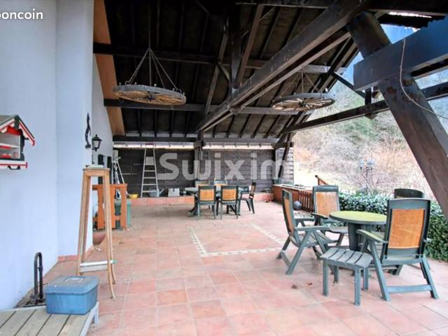 Propriété 7 pièces 202 m²