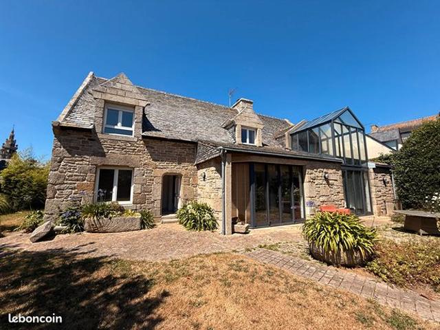Propriété 7 pièces 203 m²