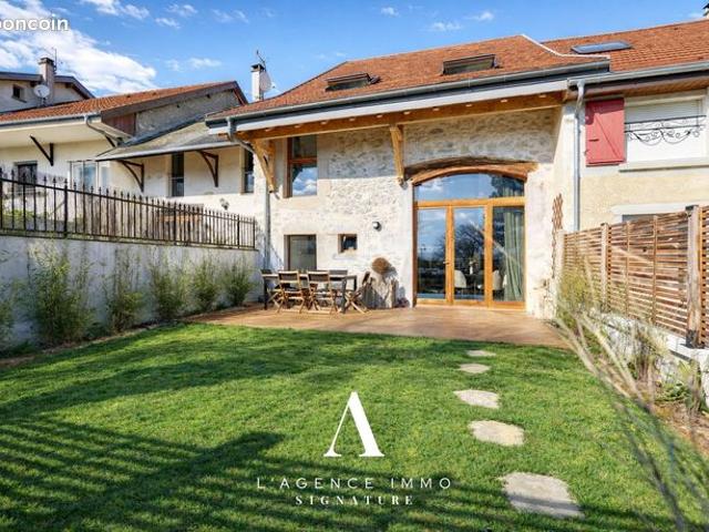 Propriété 7 pièces 203 m²