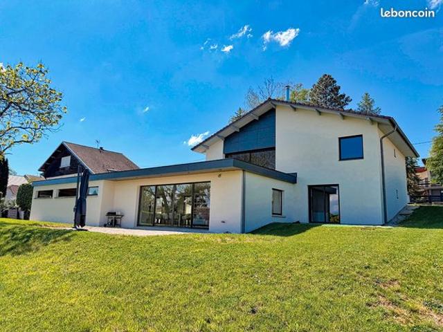 Propriété 7 pièces 215 m²