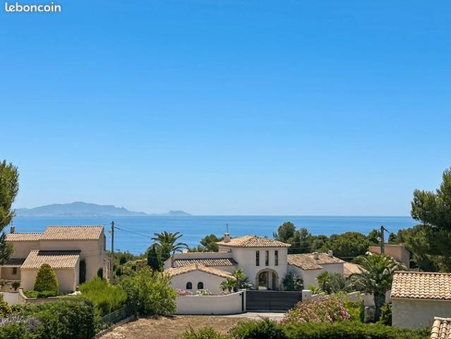 Propriété 7 pièces 215 m²