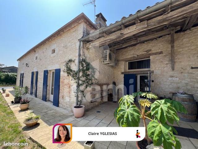 Propriété 7 pièces 216 m²