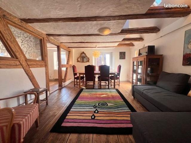 Propriété 7 pièces 216 m²