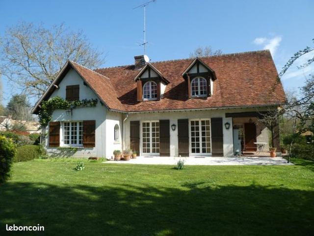 Maison 7 pièces 216 m²