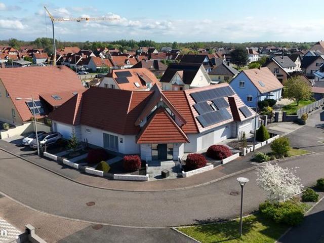 Propriété 7 pièces 216 m²