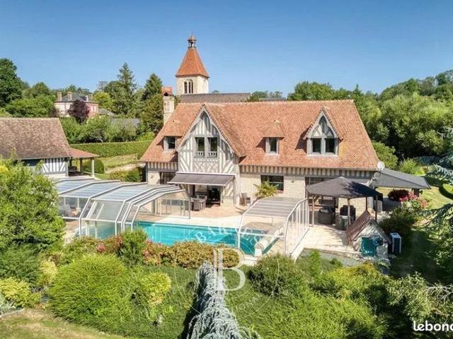 Propriété 7 pièces 216 m²