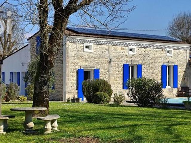 Propriété 7 pièces 217 m²