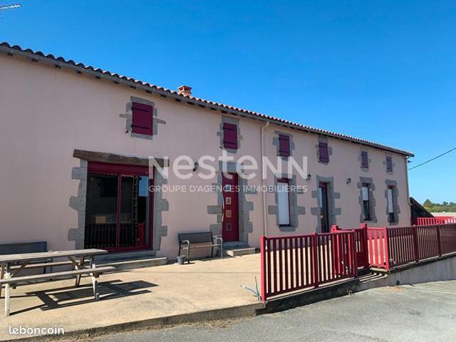 Propriété 7 pièces 217 m²
