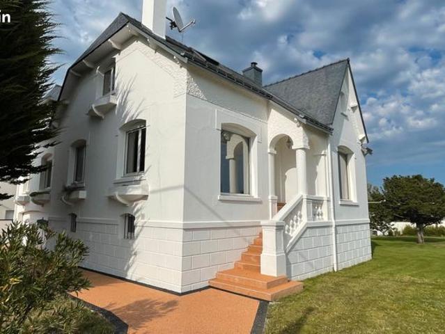 Propriété 7 pièces 218 m²