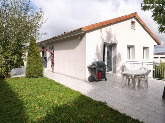 Propriété 7 pièces 219 m²