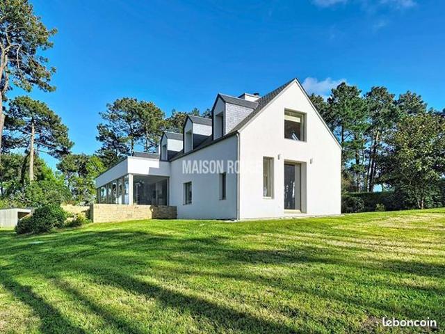 Propriété 7 pièces 210 m²