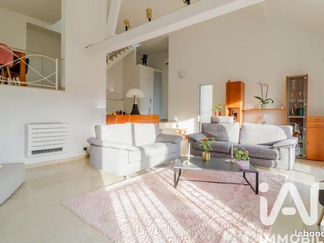 Propriété 7 pièces 210 m²