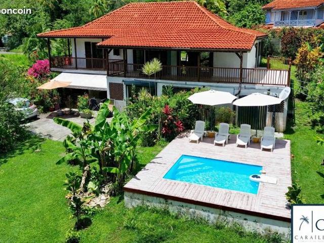 Propriété 7 pièces 210 m²