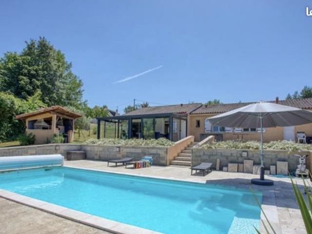 Propriété 7 pièces 210 m²
