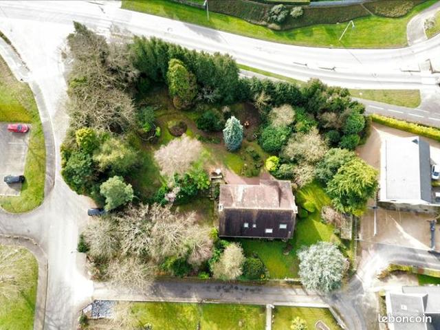 Propriété 7 pièces 210 m²