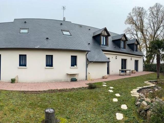 Propriété 7 pièces 210 m²