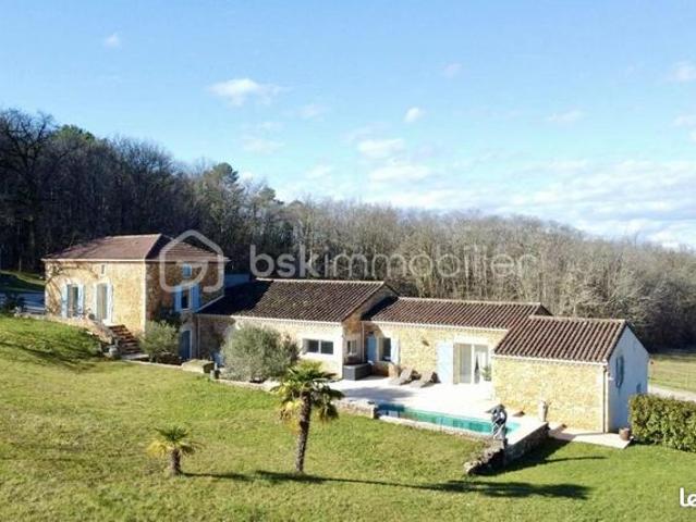 Propriété 7 pièces 210 m²