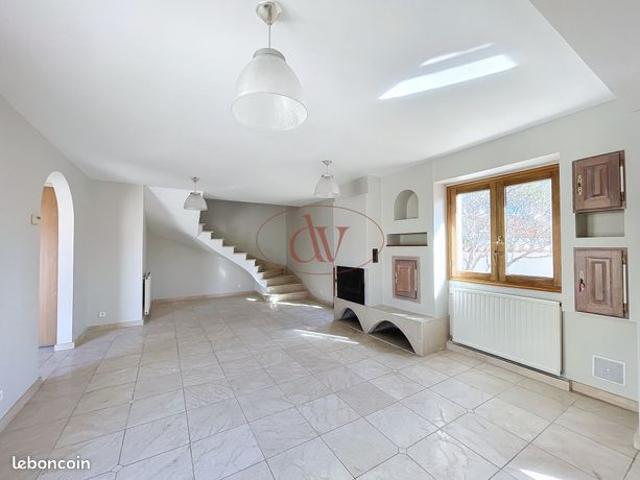 Propriété 7 pièces 210 m²