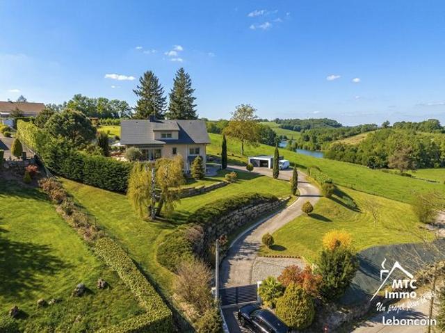 Propriété 7 pièces 210 m²