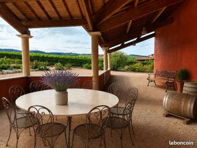 Propriété 7 pièces 210 m²