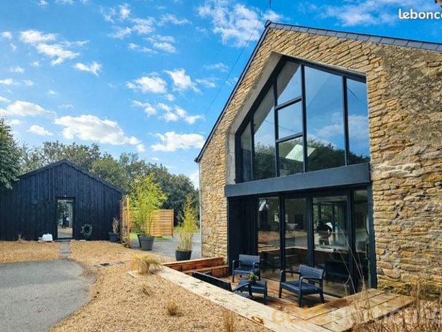 Propriété 7 pièces 210 m²