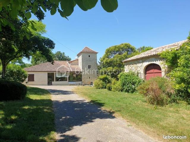 Propriété 7 pièces 210 m²
