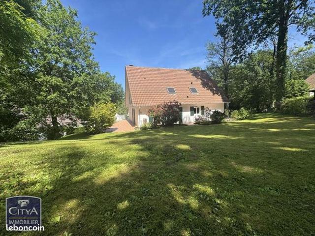 Propriété 7 pièces 210 m²