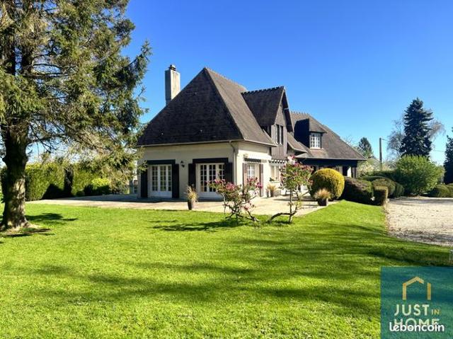 Propriété 7 pièces 211 m²