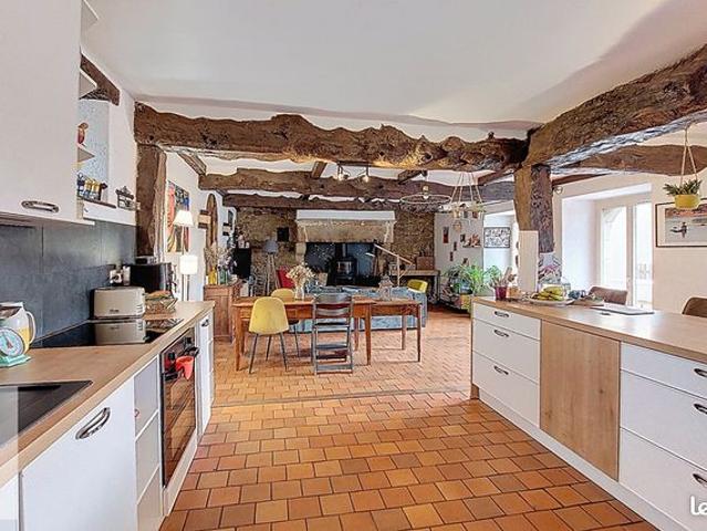 Propriété 7 pièces 212 m²