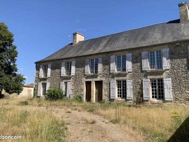 Propriété 7 pièces 213 m²