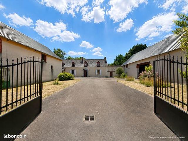 Propriété 7 pièces 213 m²