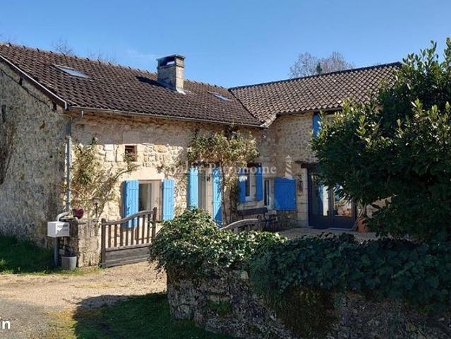 Propriété 7 pièces 213 m²