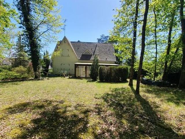 Propriété 7 pièces 213 m²