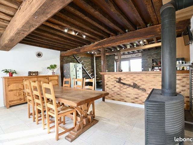 Propriété 7 pièces 224 m²