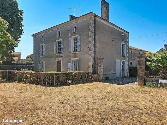 Propriété 7 pièces 225 m²