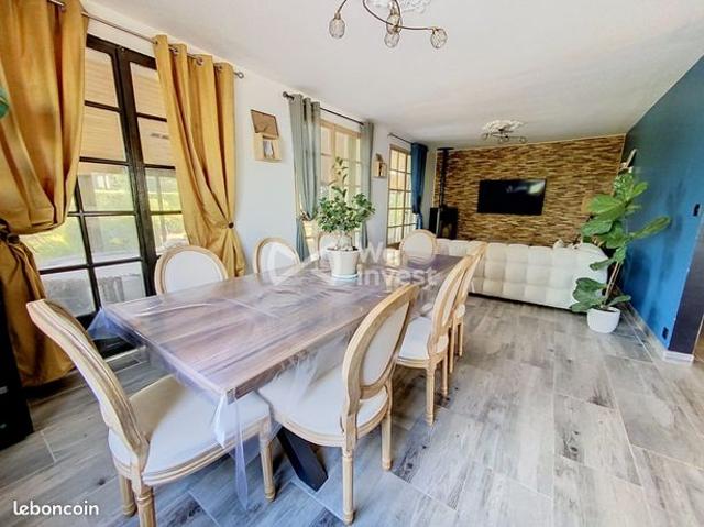 Propriété 7 pièces 226 m²