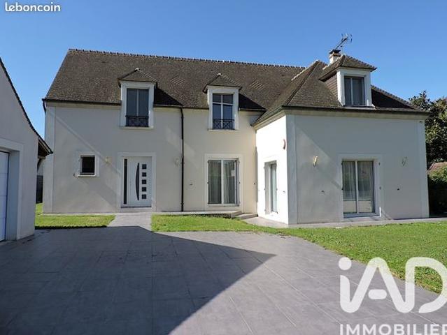 Propriété 7 pièces 226 m²