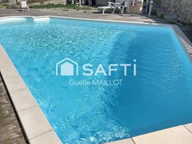 Propriété 7 pièces 226 m²