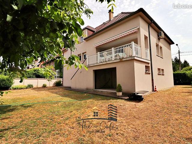 Propriété 7 pièces 227 m²