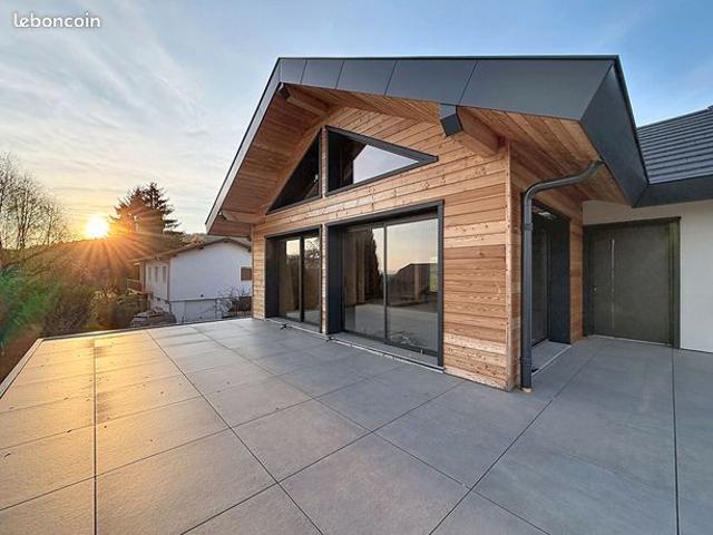 Propriété 7 pièces 220 m²
