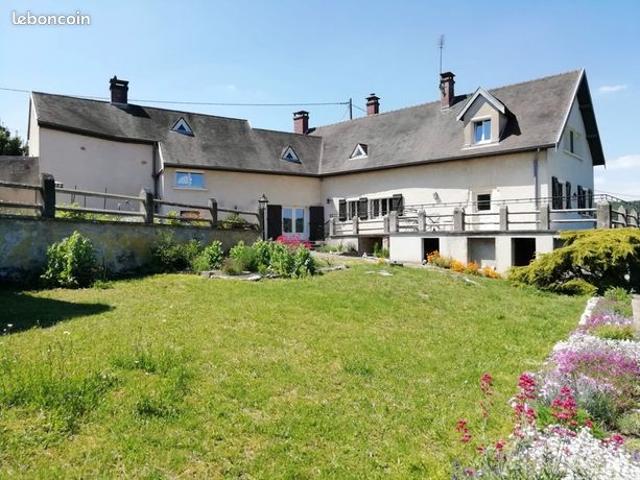 Propriété 7 pièces 220 m²