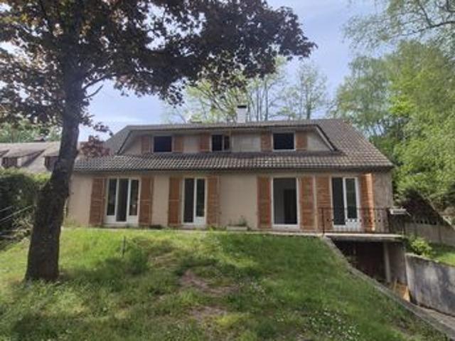 Propriété 7 pièces 220 m²